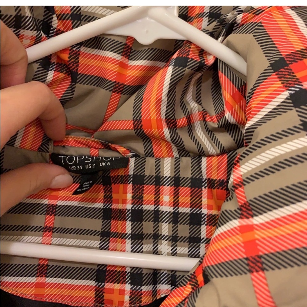NWOT TOPSHOP PLAID PUFFER - Picture 5 of 5